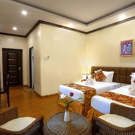 Virati Hotel Rangun Zewnętrze zdjęcie