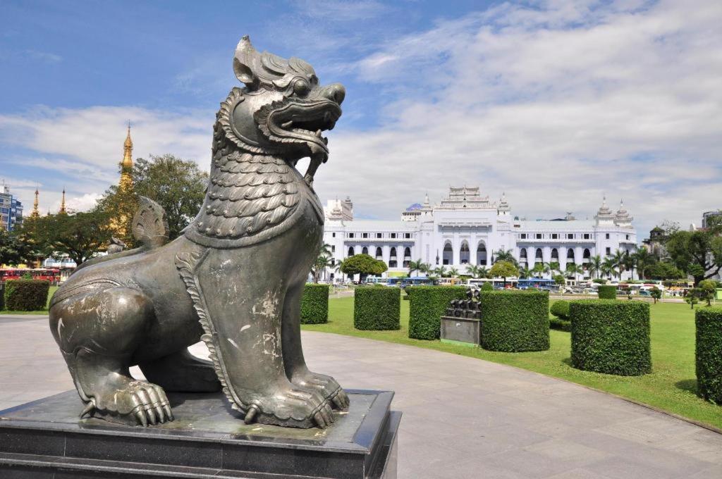 Virati Hotel Rangun Zewnętrze zdjęcie