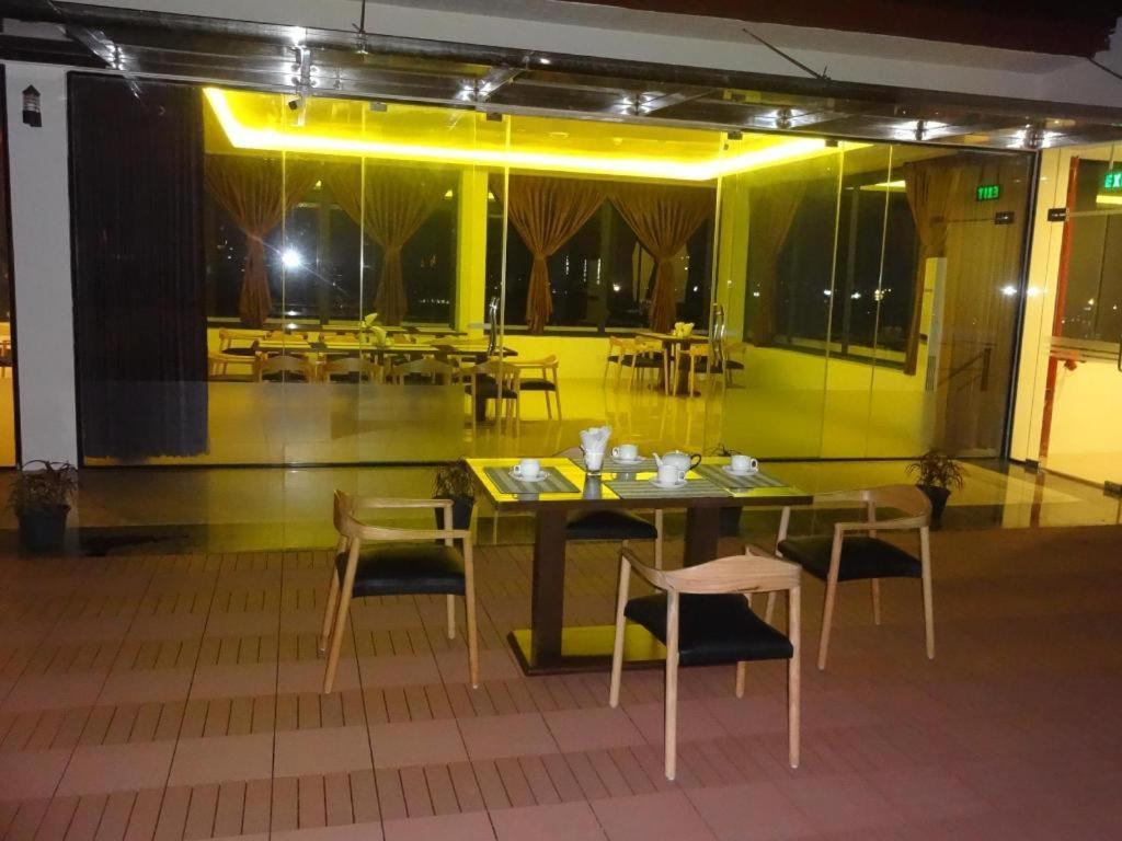 Virati Hotel Rangun Zewnętrze zdjęcie