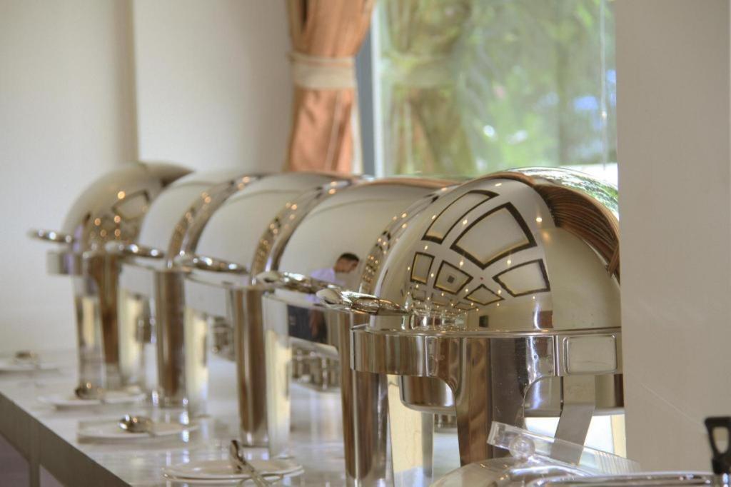 Virati Hotel Rangun Zewnętrze zdjęcie