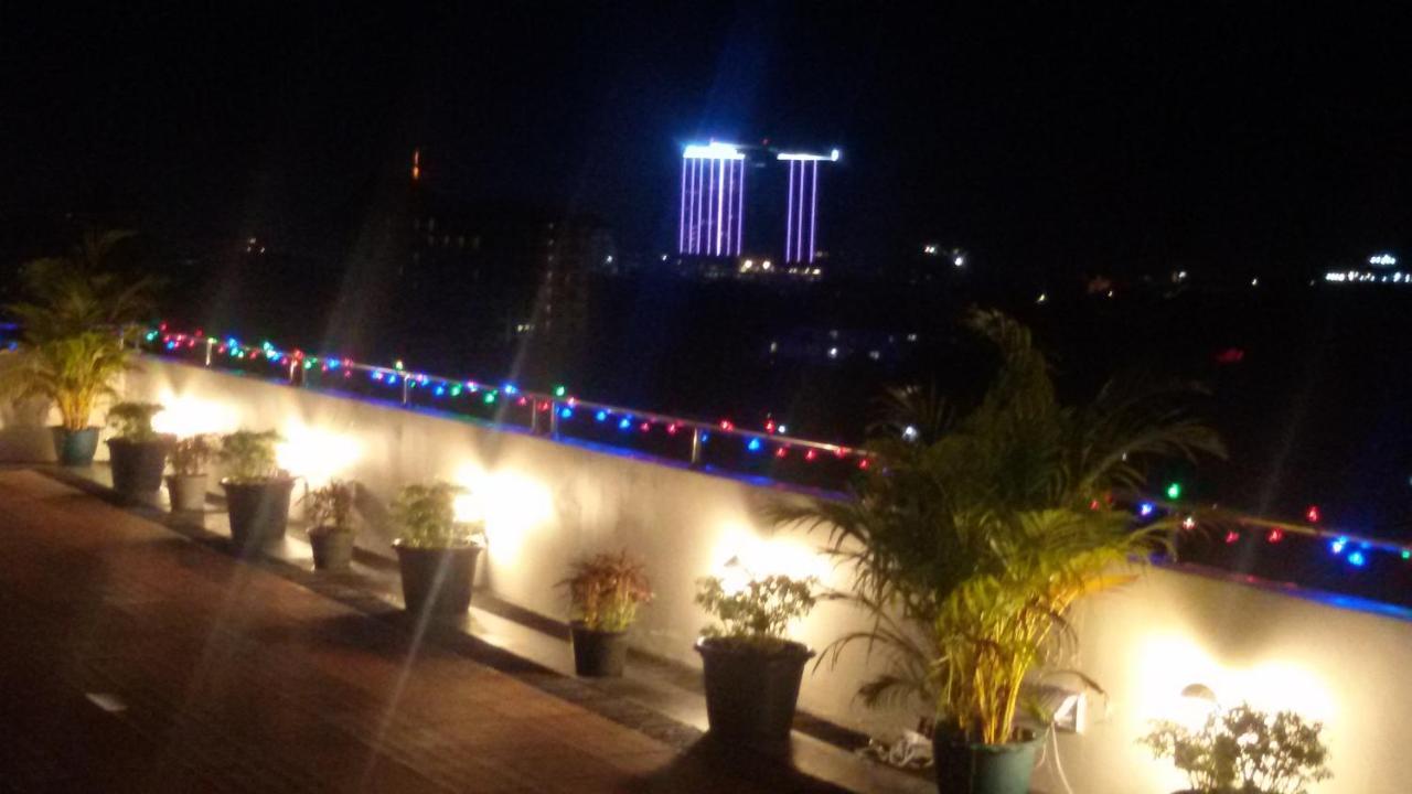 Virati Hotel Rangun Zewnętrze zdjęcie