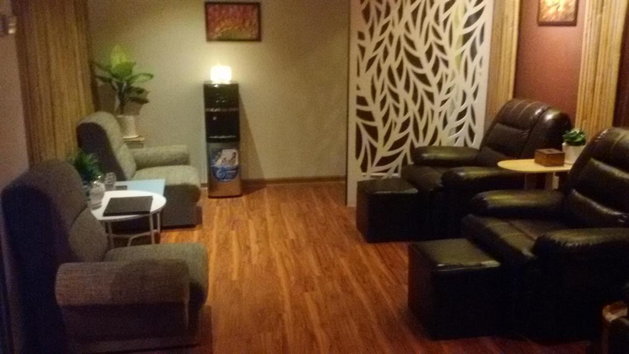 Virati Hotel Rangun Zewnętrze zdjęcie