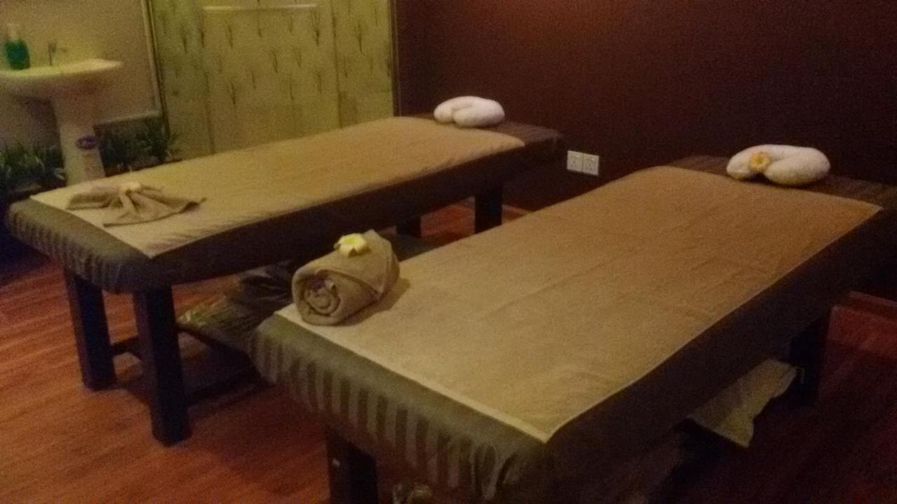 Virati Hotel Rangun Zewnętrze zdjęcie